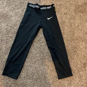 nike capri leggings